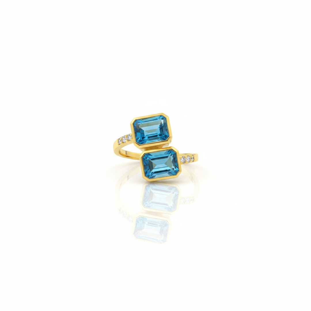 Mani | Swiss Blue Topaz Ring