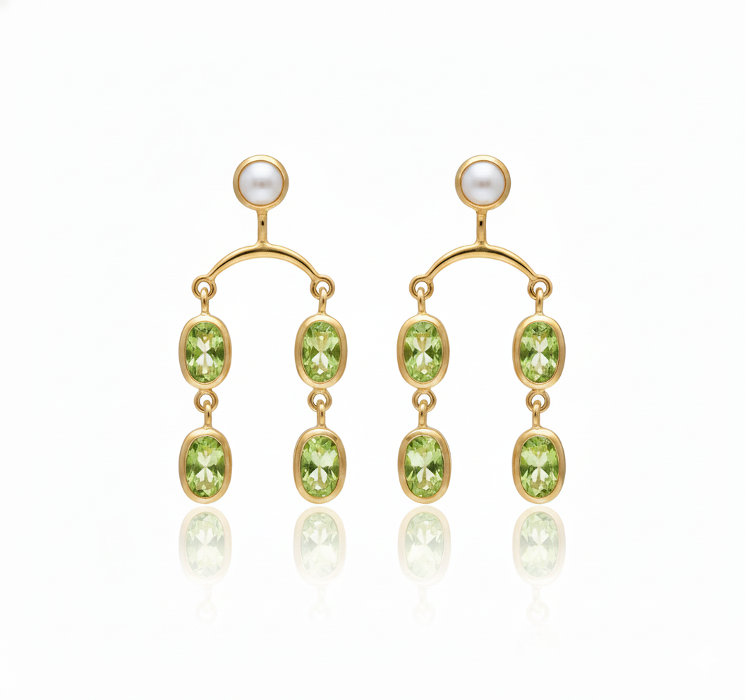 Iris | Cultured Pearl And Natural Peridot | Earrings