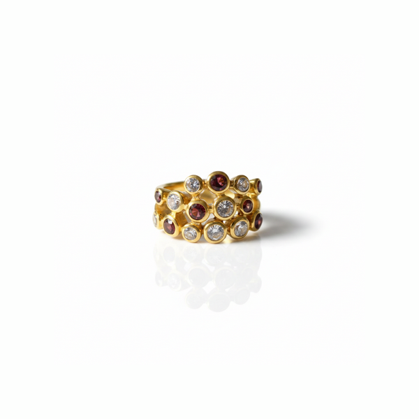 Love Circle | Garnet & Cubic Zirconia | Ring