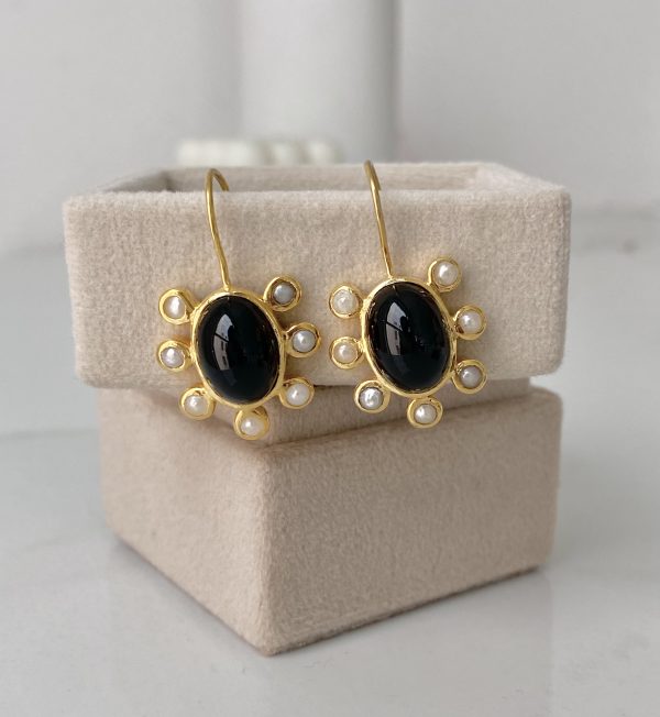 Zoya | Black Onyx & Pearl | Earrings