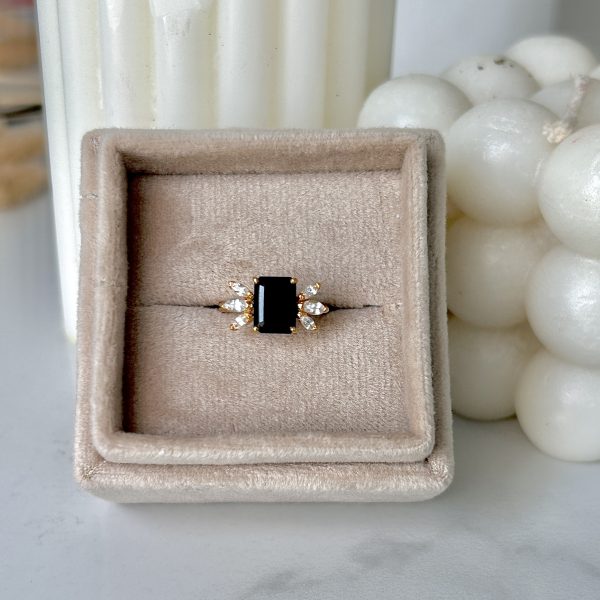 Denise | Black Garnet | White Sapphire | Ring