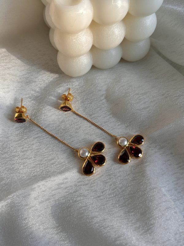 Millie | Garnet & Cultured Pearl | Earrings